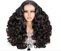 شعر تشيك لوكس (Chic Luxe Hair) باروكة شعر مستعار أمامية دانتيل مجعد مرنة يمكن ارتداؤها مباشرة بدون غراء | شعر بشري 100%