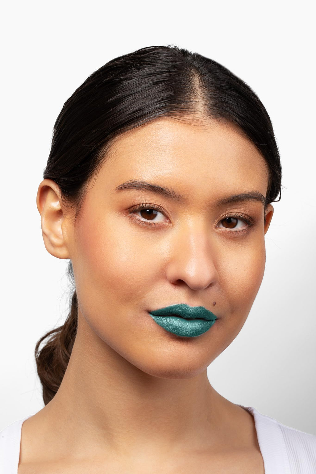 Aromi Green Metallic Liquid Lipstick | Mermaid Tail – Vegan, Cruelty-Free, Long-Lasting, Handmade