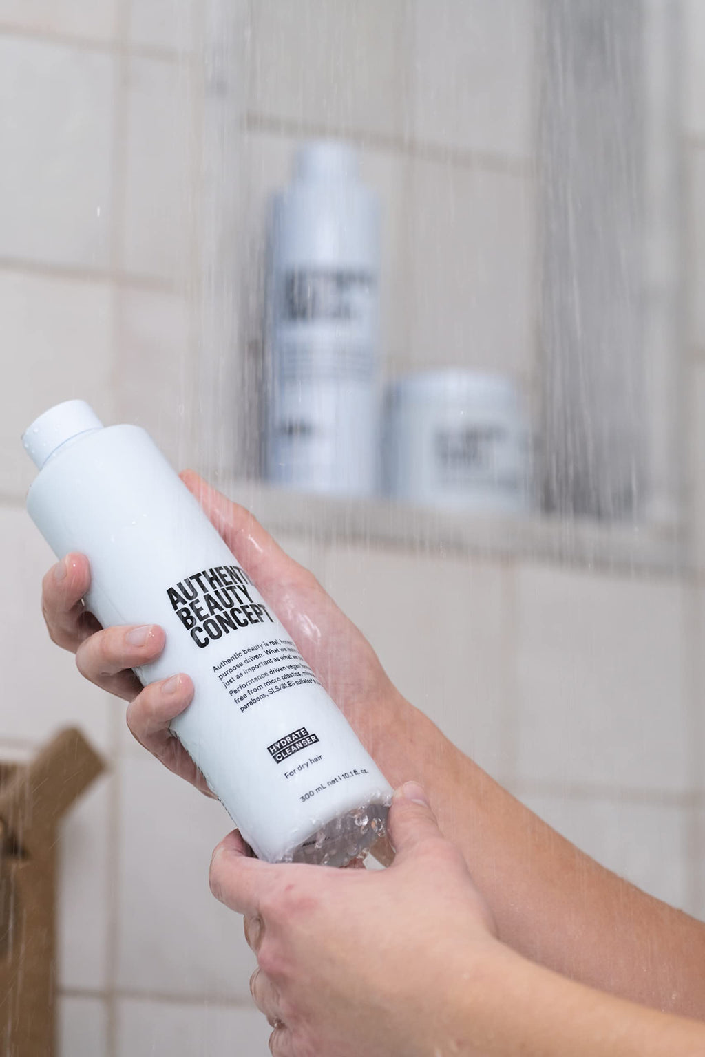 Authentic Beauty Concept Hydrate Cleanser – Moisturizing Cleansing Shampoo for Normal to Dry or Curly Hair