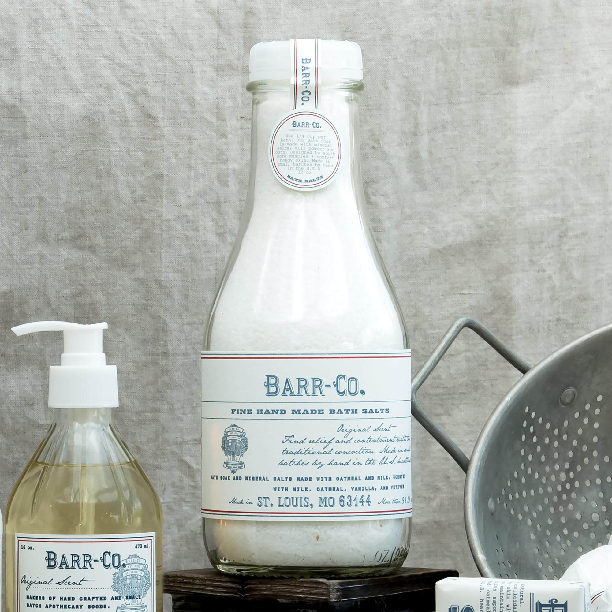Barr-Co Original Scent Bath Salts – Vanilla Coconut, Oatmeal & Vetiver | 32 oz