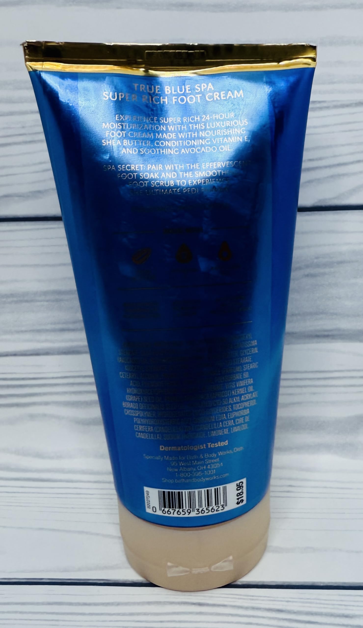 Bath & Body Works True Blue Spa Smoothing Super Rich Foot Cream – 8 oz