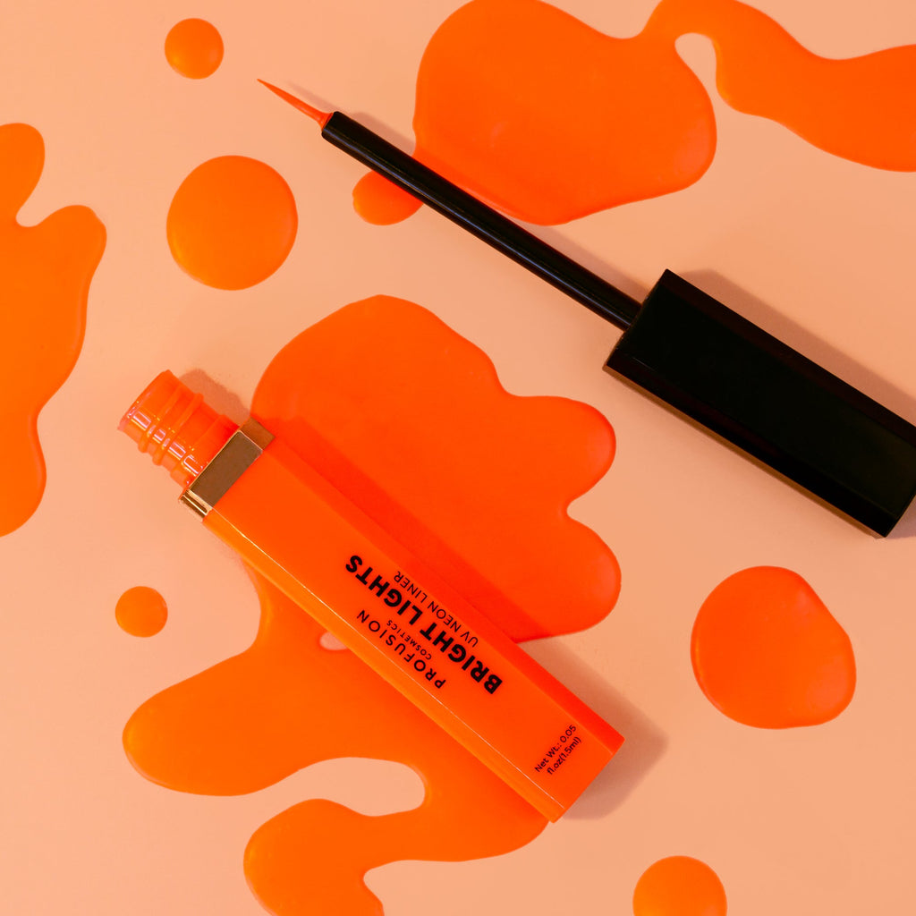 Bright Lights | Neon eyeliner