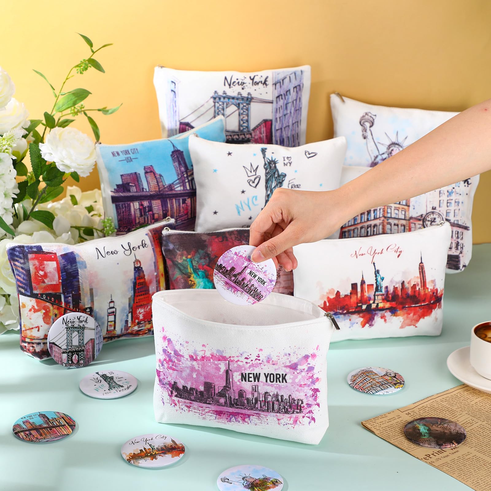 Bulyoou 18-Piece New York City Gift Set - Cosmetic Bags & Compact Mirrors