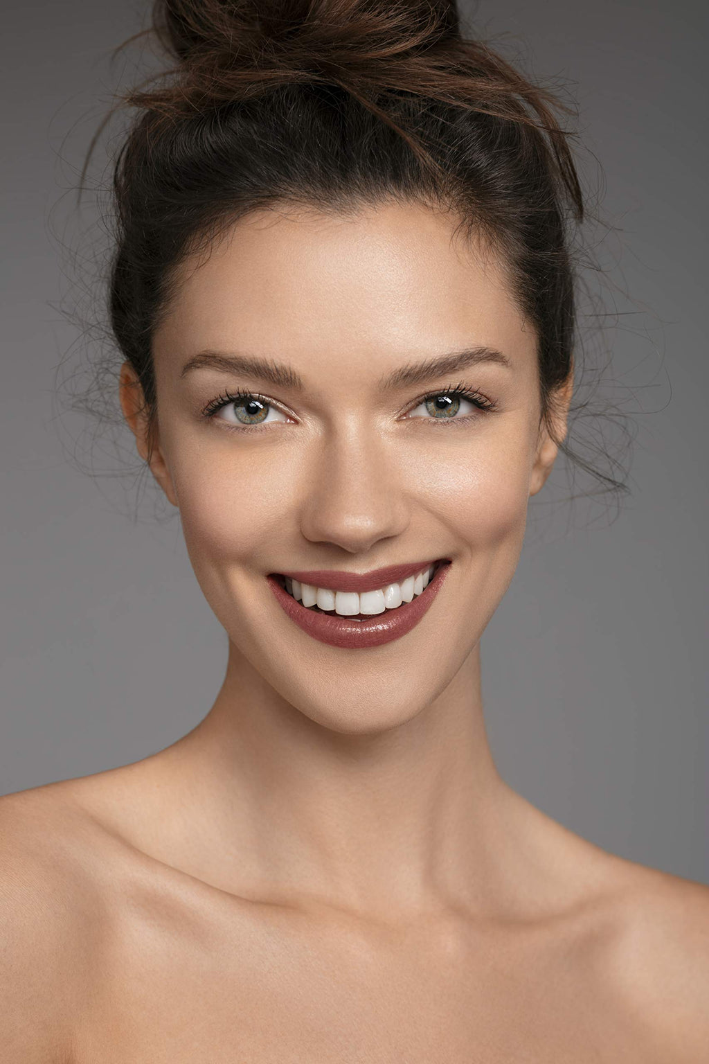 Careline Everlast Lip Color #706 Milk Chocolate – 2-Step Lip Color with Gloss Finish