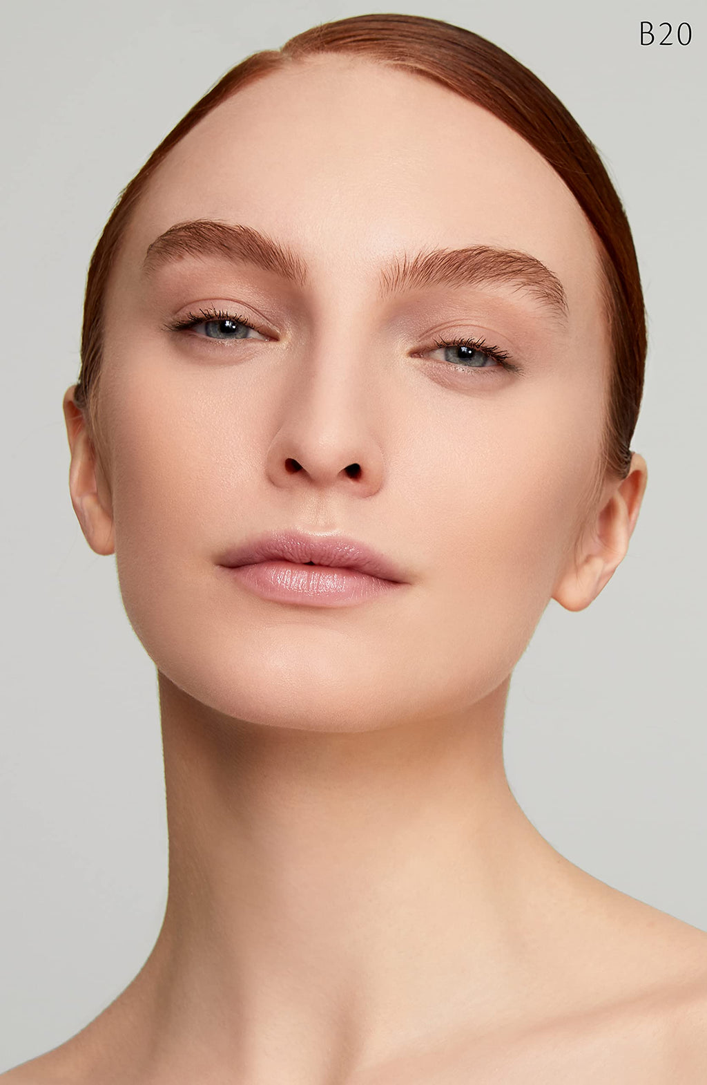 Cle de Peau Beaute Radiant Fluid Foundation Natural SPF 25 B20 – Hydrating, Buildable Coverage