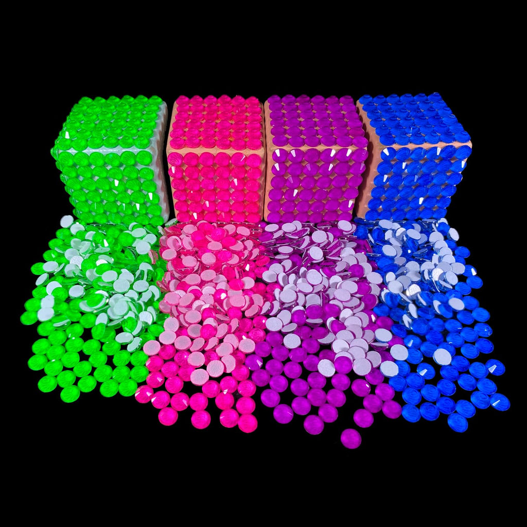 CLEKSPOYE Flatback Glass Rhinestones 1440pcs Neon Green SS20 – Non Hotfix for Nails, Crafts, and Apparel