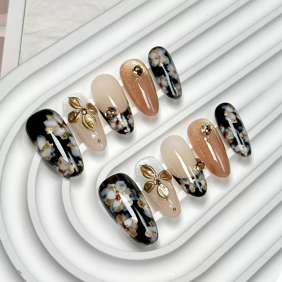 CTTHNBD Medium Almond Press-On Nails with Flower Design – Black & Gold Glossy (Size L)