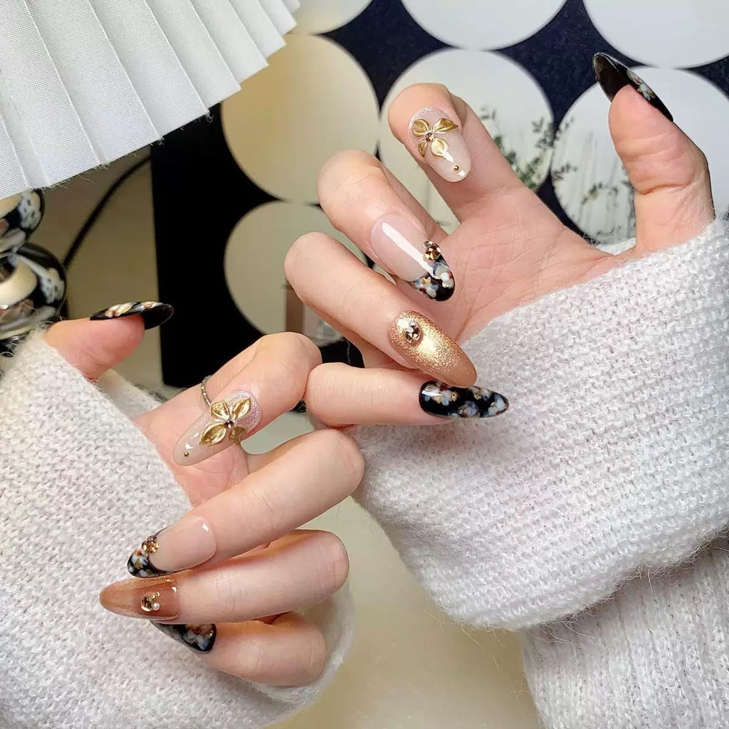 CTTHNBD Medium Almond Press-On Nails – Flower Design, Black & Gold (Size S)