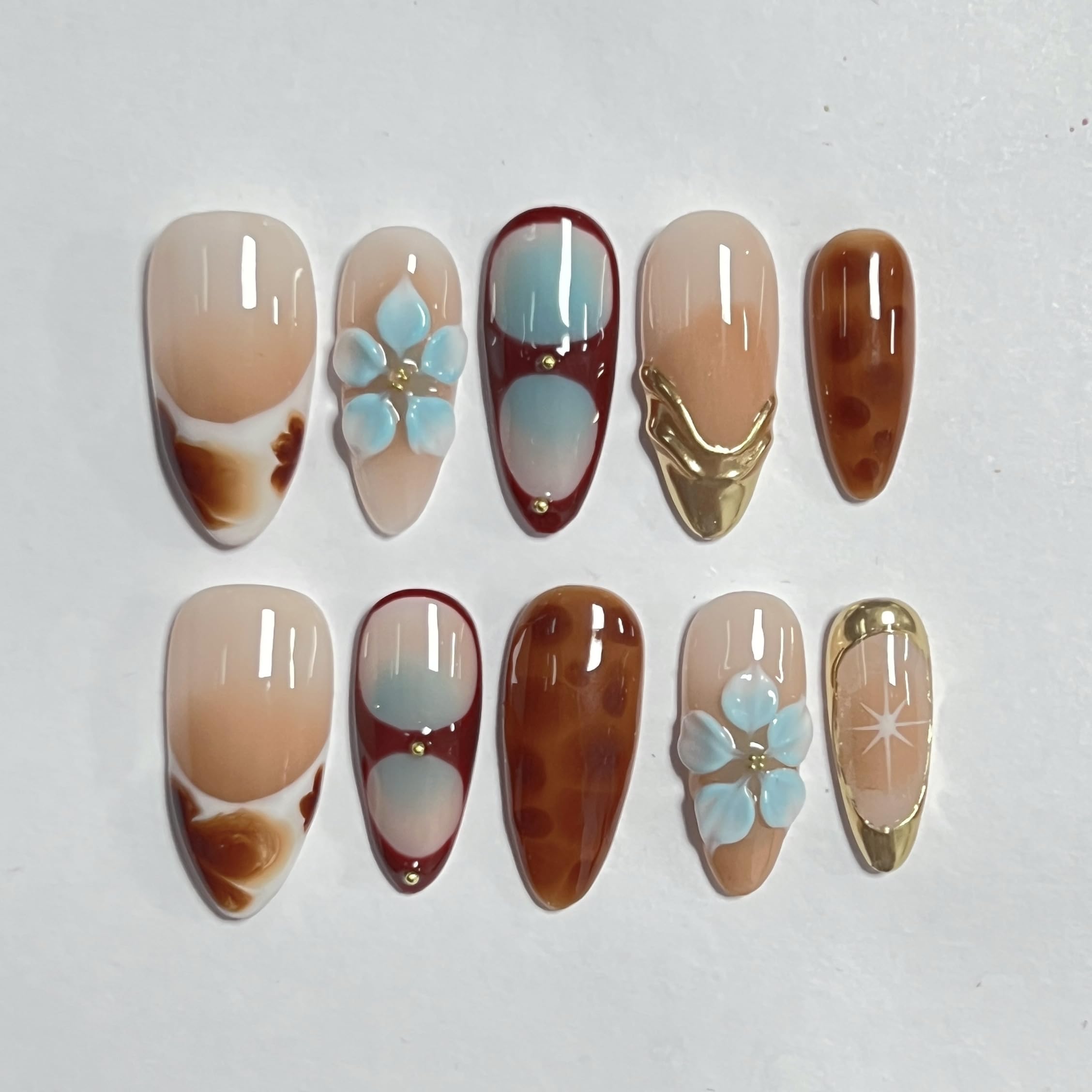 CTTHNBD Medium Almond Press-On Nails | Flower Gold Line Design, Ombre Brown, Size M