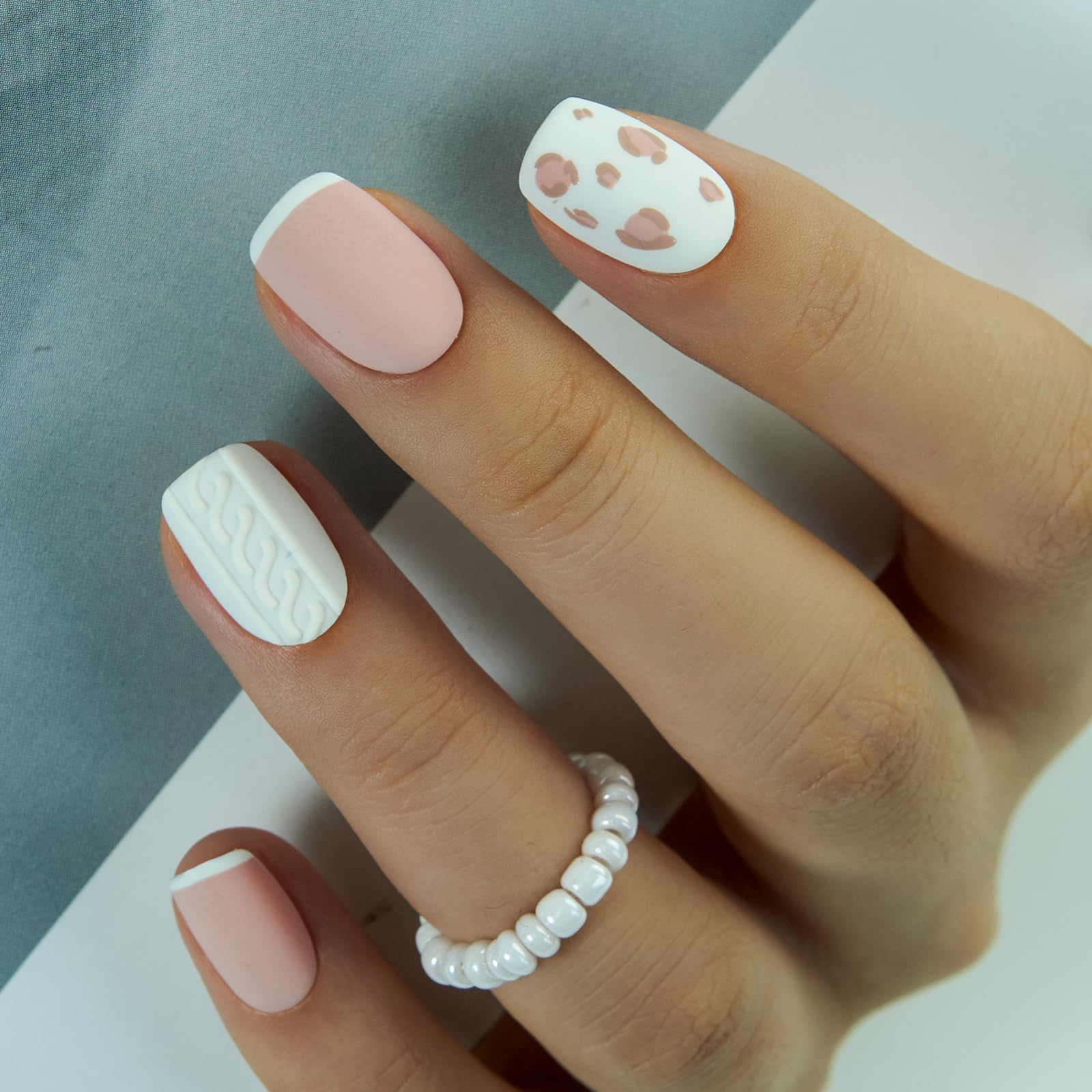 CurvLife Press On Nails – 30Pcs Soft Gel Kit with Glue Tabs & Adhesive, Cozy Knit Leopard Pink