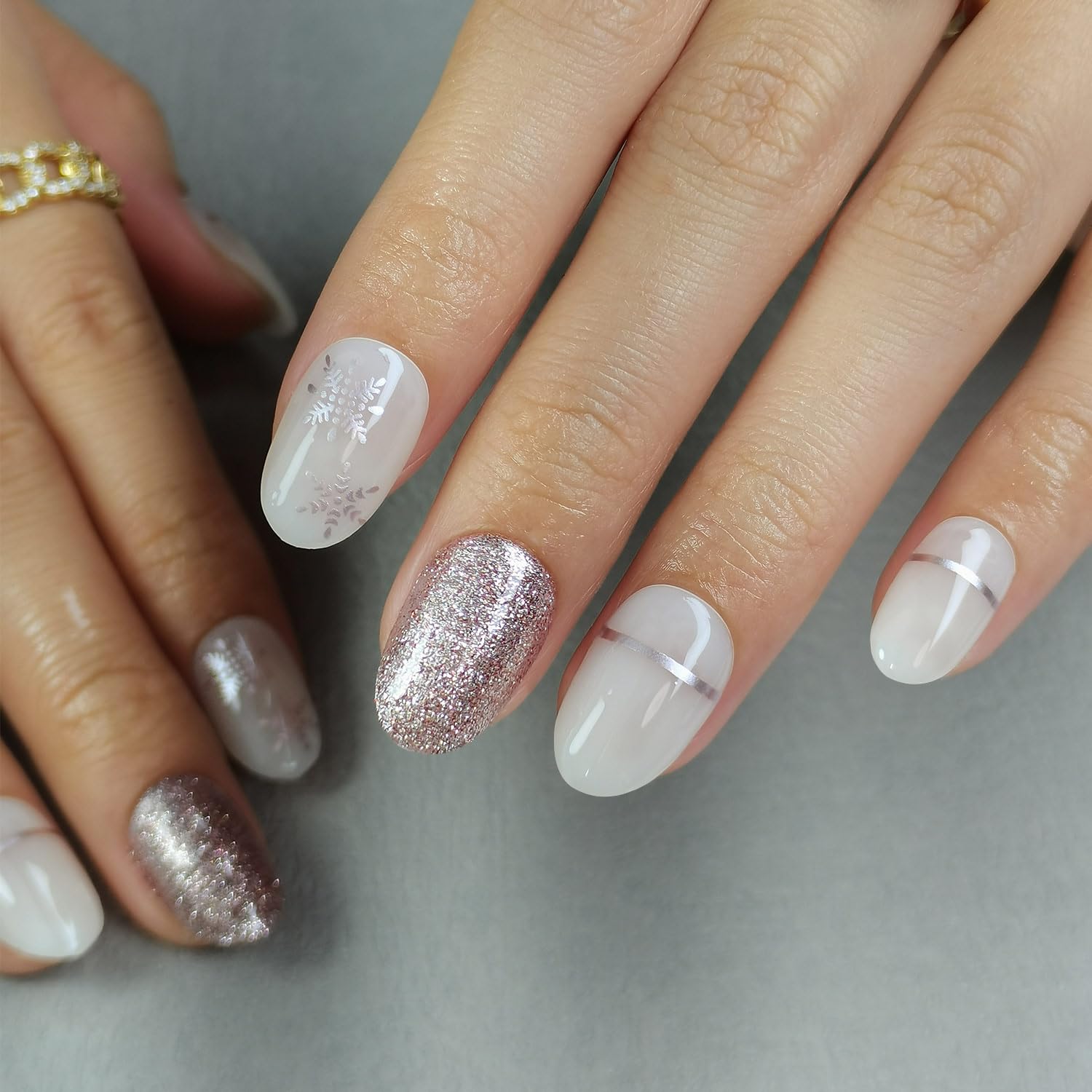 CurvLife Snowflake Silver Press-On Nails – 32pc Reusable Full-Cover Acrylic Kit for Women