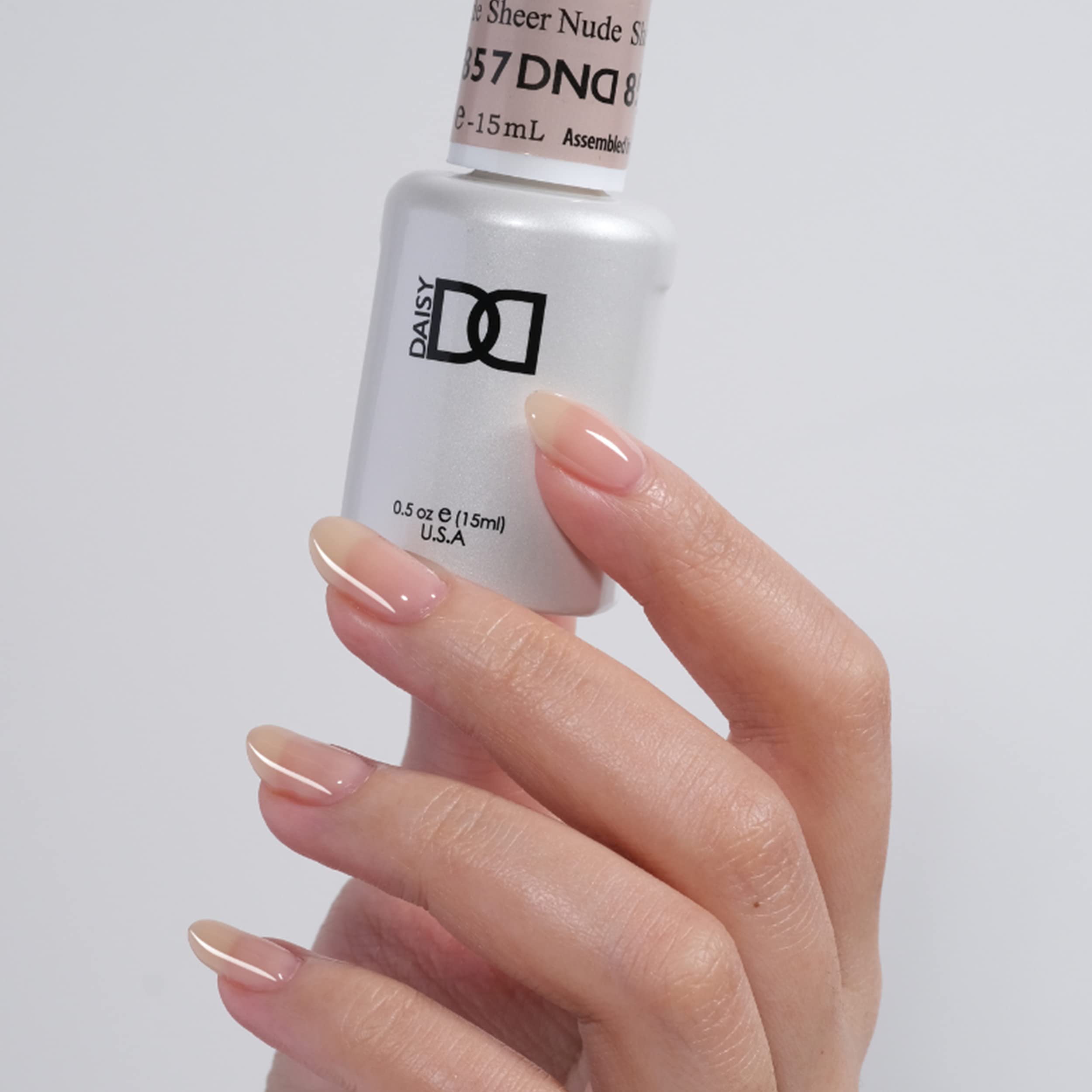 DAISY DND Gel Polish Set – Sheer Nude 857, Gel Polish + Matching Lacquer Duo, 0.5 Fl Oz