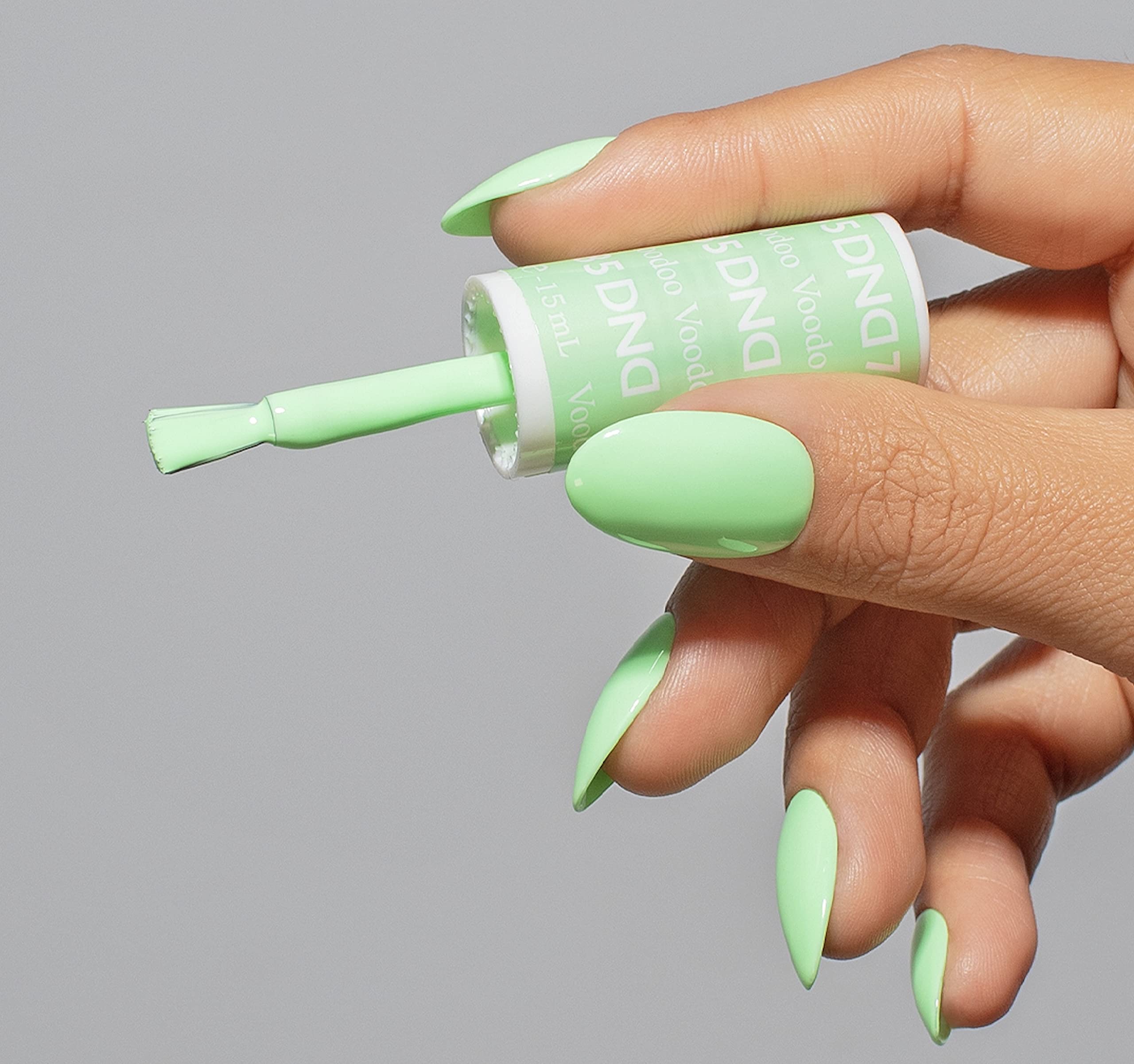 DAISY DND Voodoo Gel Polish Set – Green Collection (785) Gel + Lacquer Duo