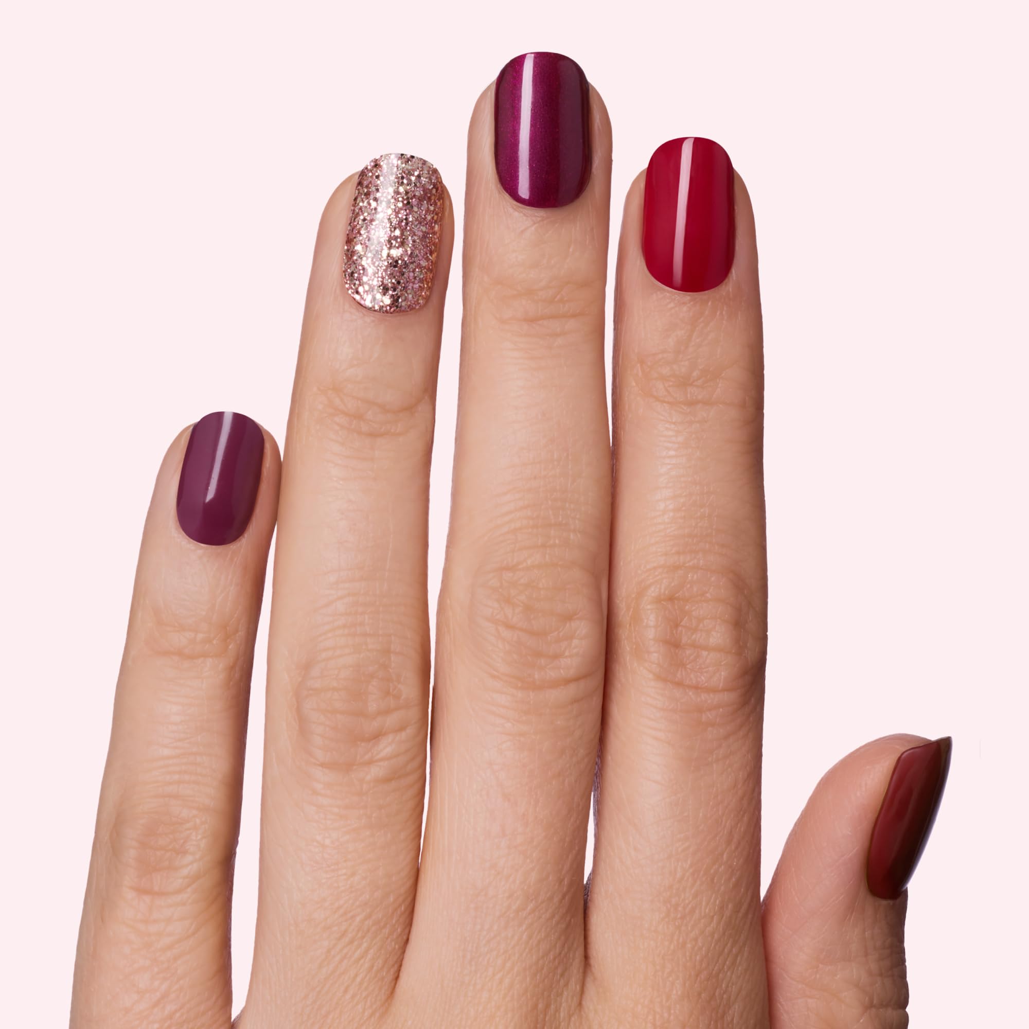 Dashing Diva Gloss Nail Strips 5-in-1 Kit – Best of Reds, UV Free & Chip Resistant, 110 Wraps