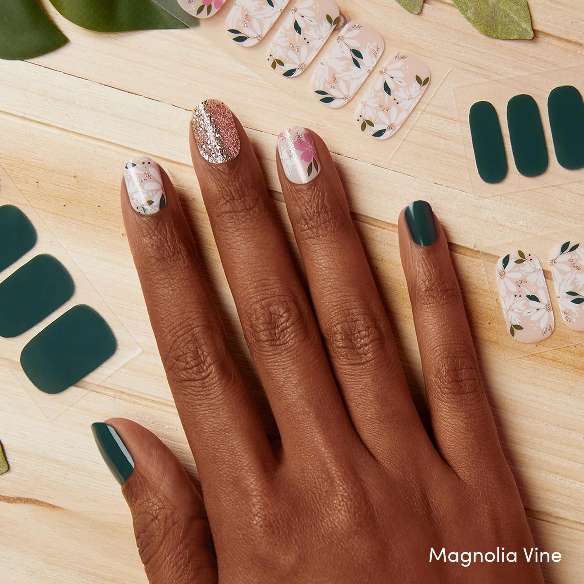 Dashing Diva Gloss Nail Strips Bundle — Winter Florals: Baby Bouquet & Magnolia Vine