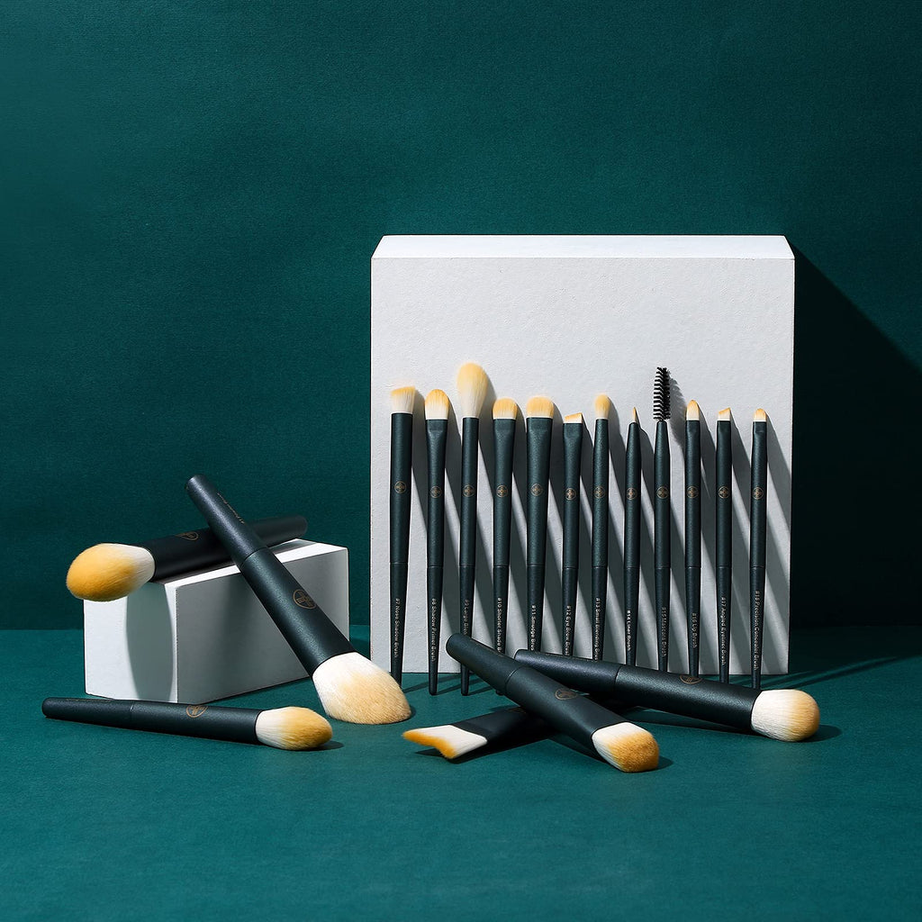 EIGSHOW 18pc Pro Makeup Brush Set with Eco Cylinder — Cruelty-Free