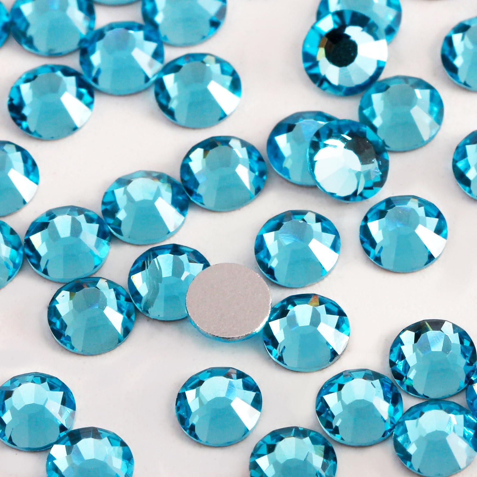 ELEEGEM 2000 PCS SS20 Flatback Rhinestones – Aquamarine Diamond-Cut Glass Gems