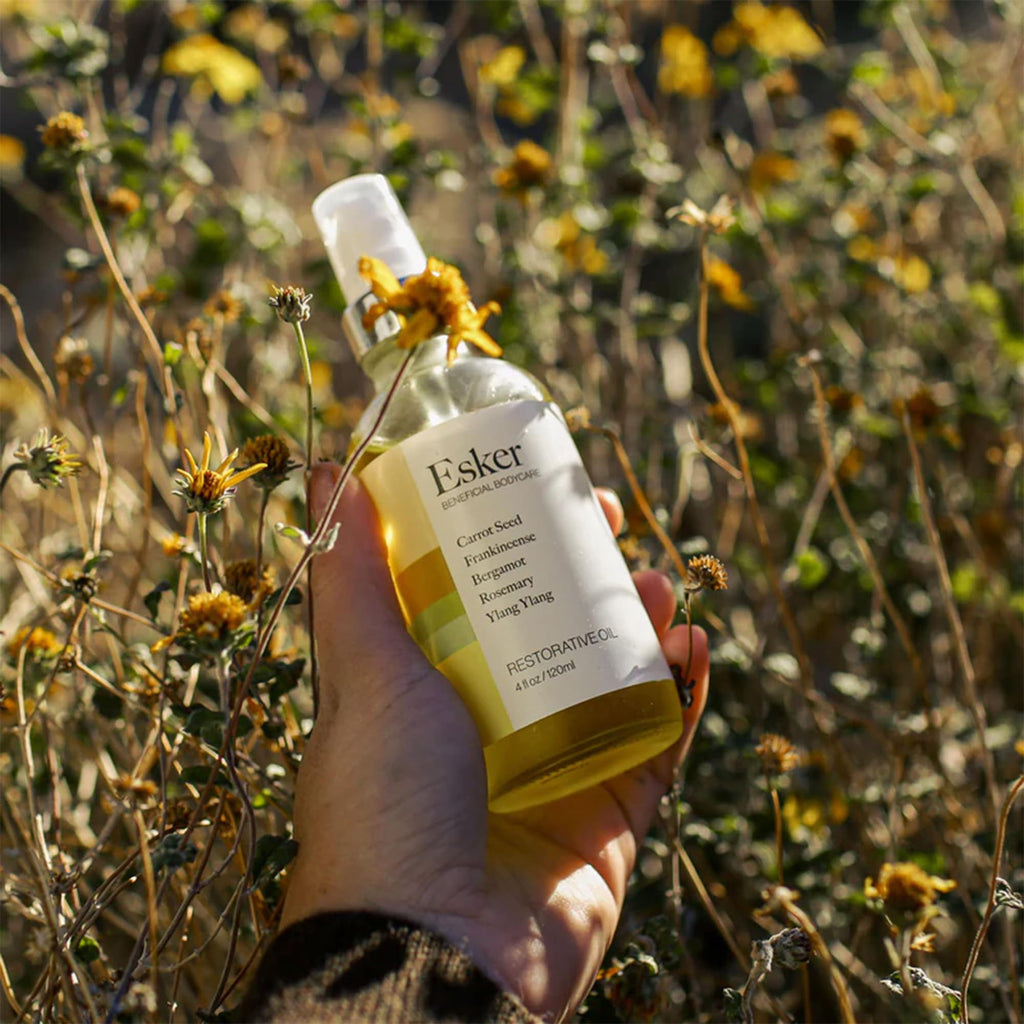 ESKER Restorative Body Oil – Deep Hydration, Fast-Absorbing with Wild Carrot Seed Oil, 2 oz