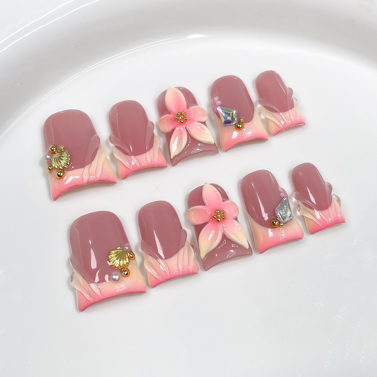 Flower Press On Nails 10 Pcs – Duck Design with Golden Shell, Gradient French Tip | Full Cover Artificial Nails