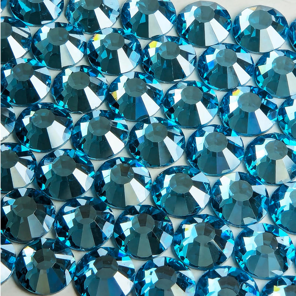 Genie Crystal SS20 Ice Aquamarine Flatback Rhinestones – 1440pcs, White-Film Coated, Non-Hotfix