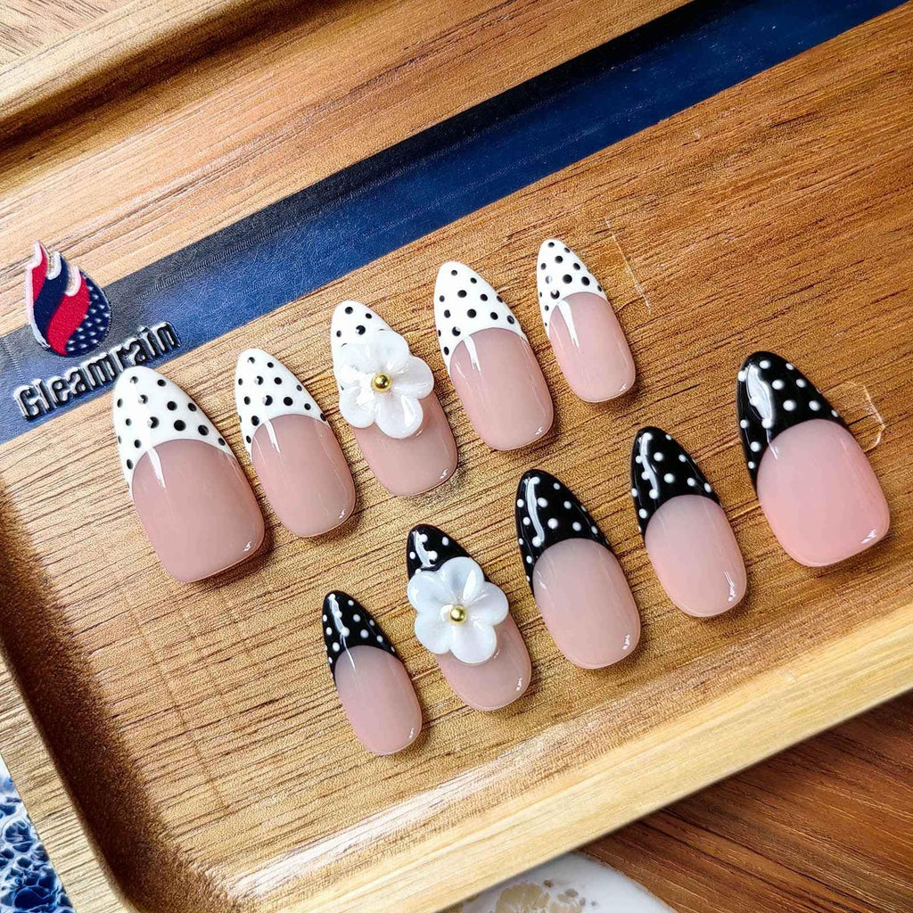 Gleamrain Handmade Almond Press-On Nails – Medium (M), 10-Piece Luxury Floral Design