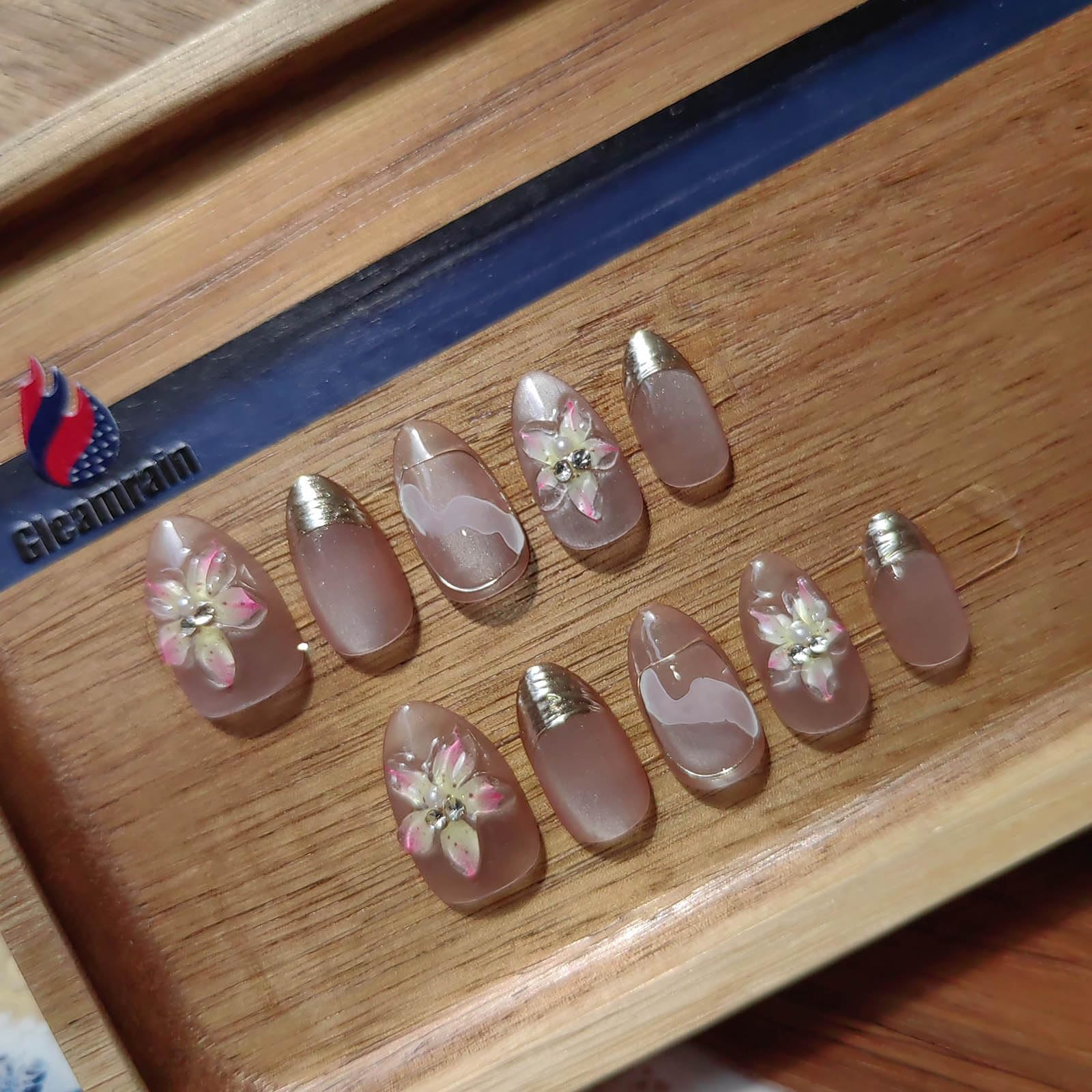 Gleamrain Handmade Almond Shape Press-On Nails – Luxury 10-Piece Set