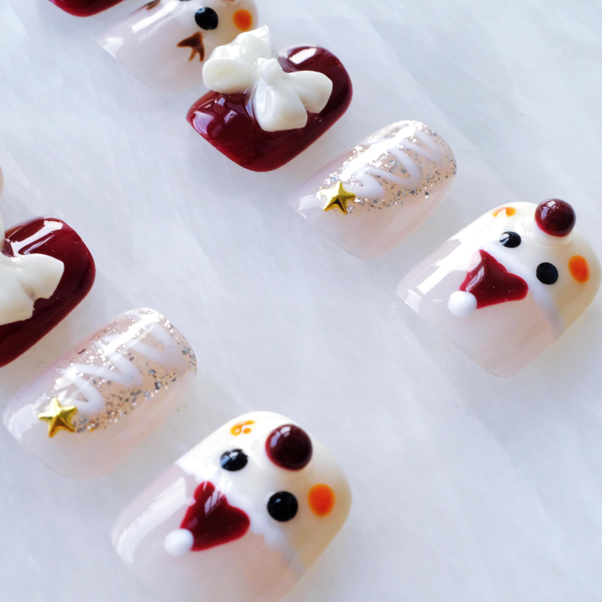 GLORS Christmas Press-On Nails – Short Square Festive Reindeer & Bow (10-Piece, SS)