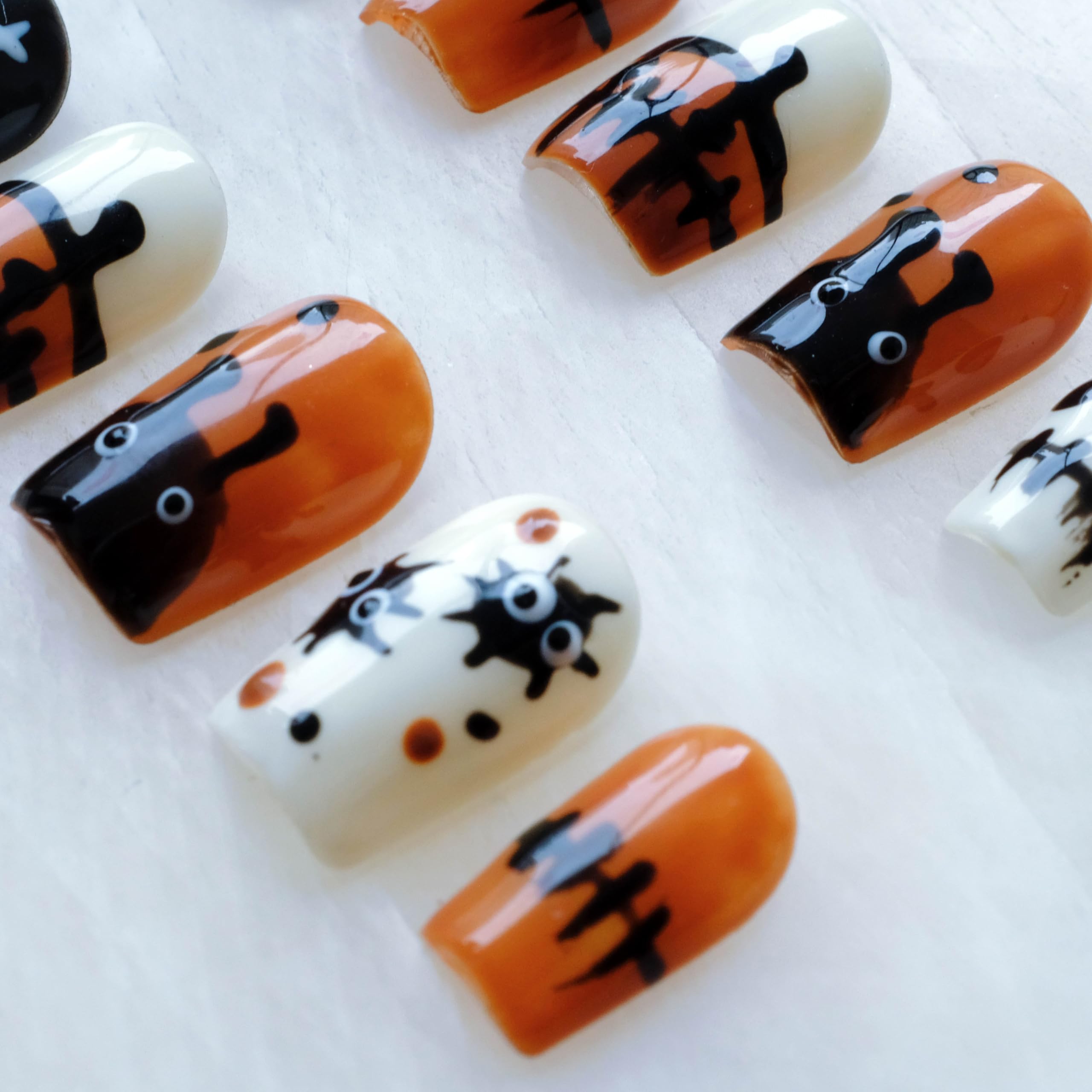 GLORS Halloween Press On Nails – 10-Piece Short Square Set in Orange & Black