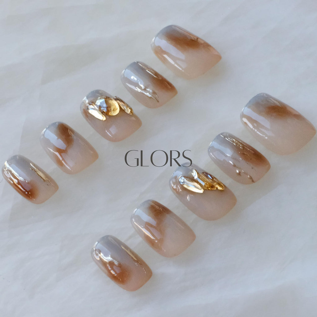 GLORS Purely Handmade Press On Nails | Mist Forest Gradient – Short Square, 10 pcs (SS)