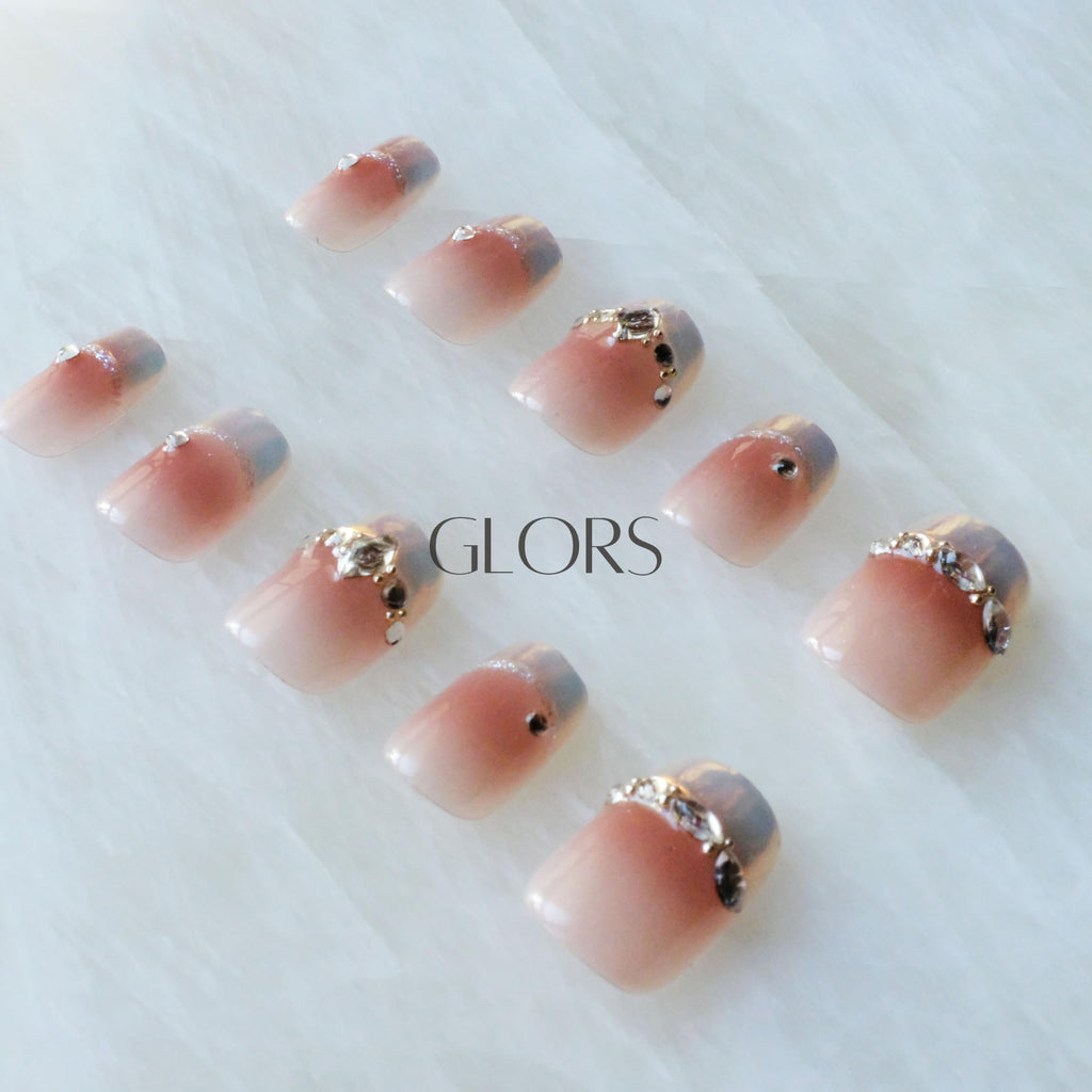 GLORS Moon Dream Purely Handmade Press On Nails – French-Style Pink with Diamond | Short Square 10-Piece Set (Large, SS)