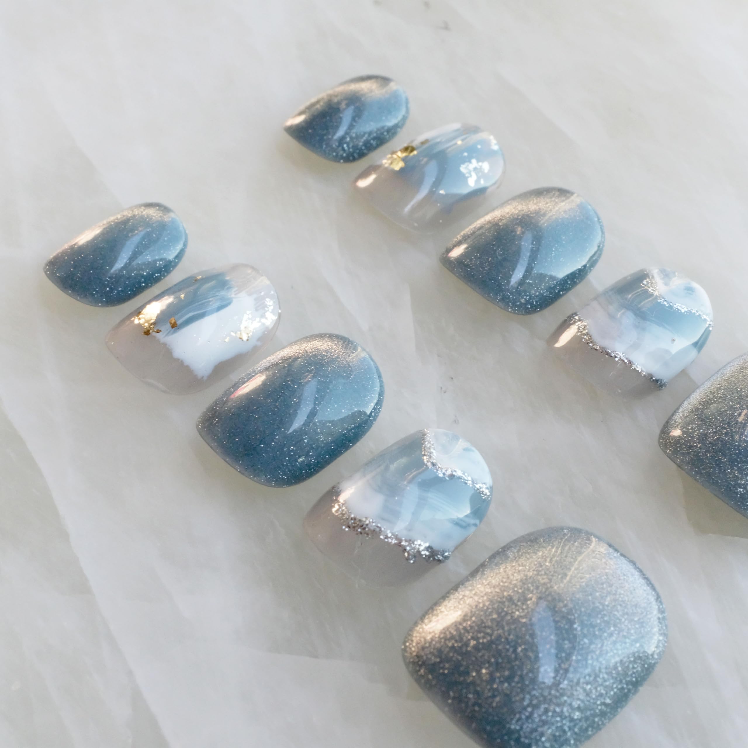 GLORS Purely Handmade Press On Nails | Blue White Glitter Snow Mountain Short Square, 10 Pieces