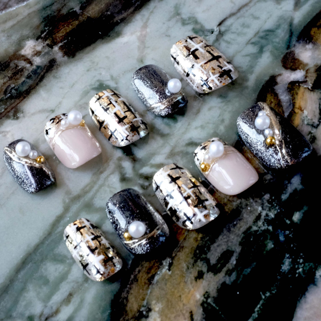 GLORS Purely Handmade Press On Nails | Gold & Pearl Short Square, 10 Pcs (Medium, SS)