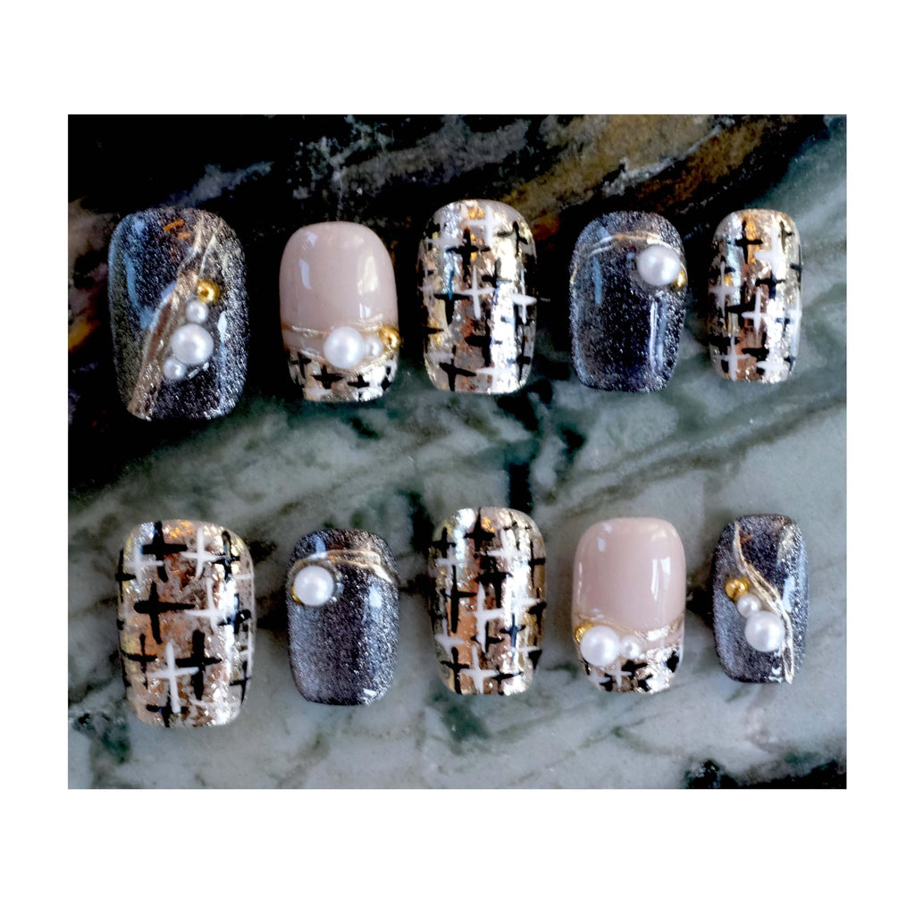 GLORS Purely Handmade Press On Nails | Short Square 10 Pieces SS | Gold & Pearl Salon-Quality Nail Art