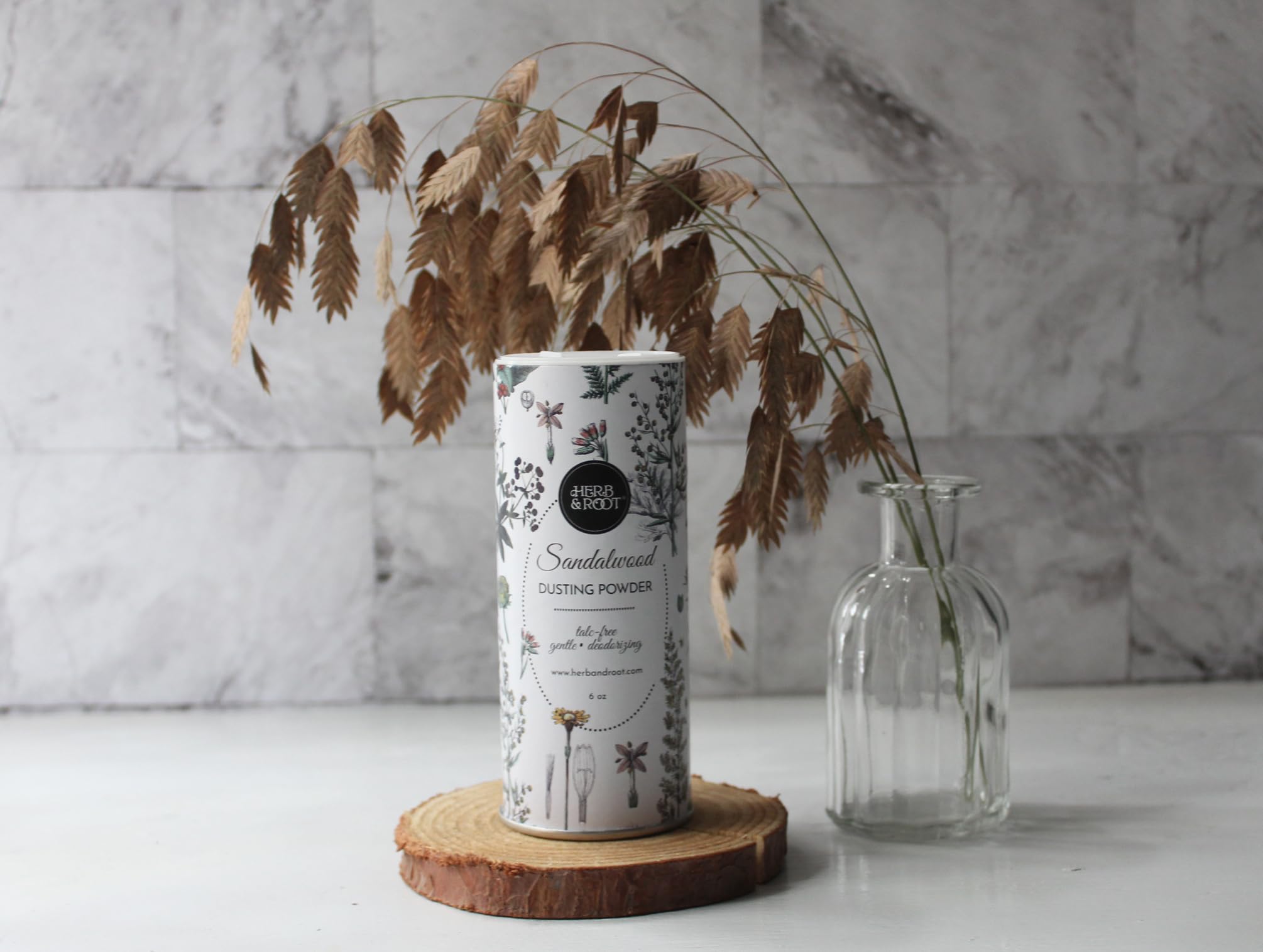 Herb & Root Sandalwood Talc-Free Dusting Powder – Arrowroot, Oats & Magnesium