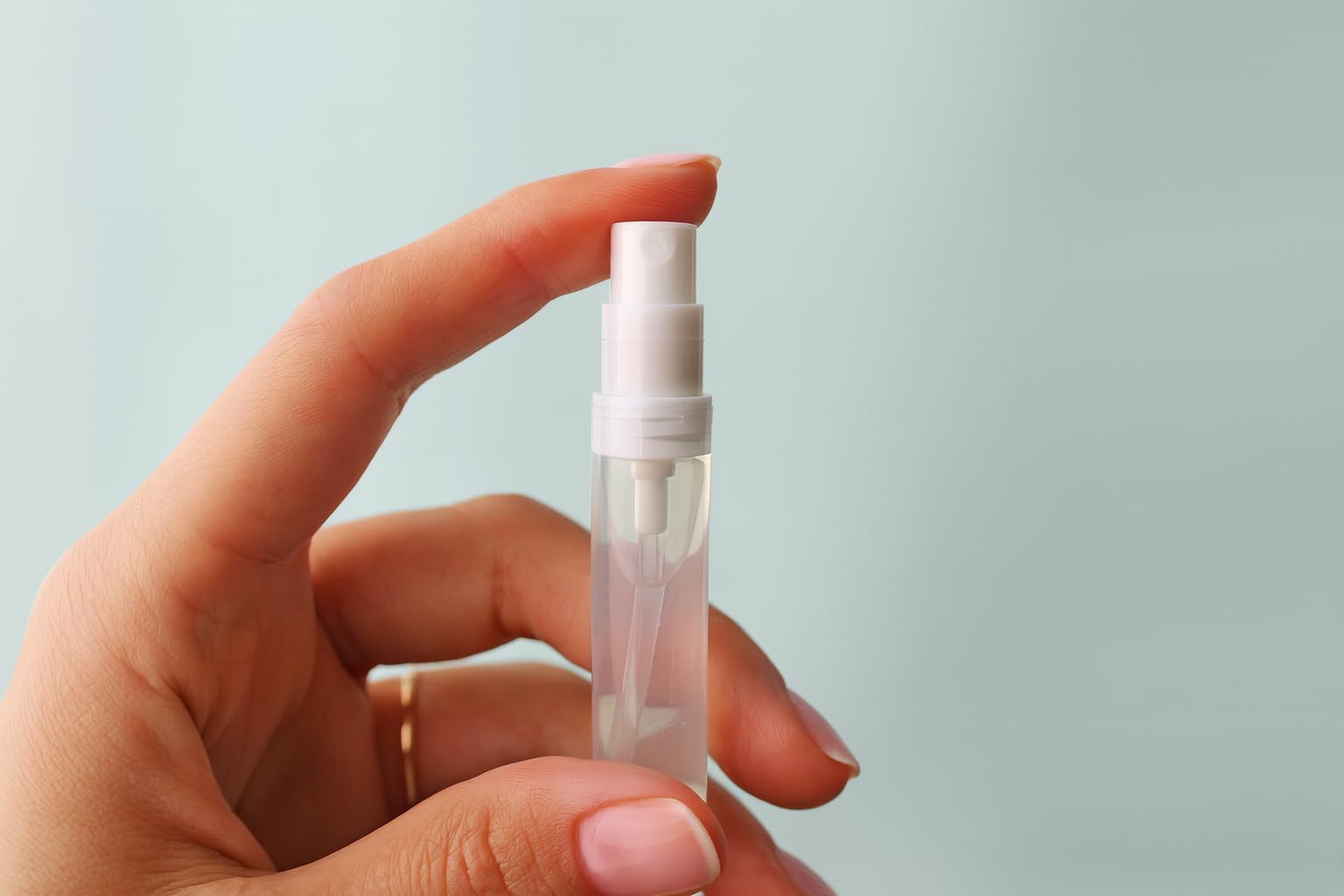 Herb & Root Perfume Discovery Set — 5 Clean, Gender-Neutral Fragrances (Paraben-Free)