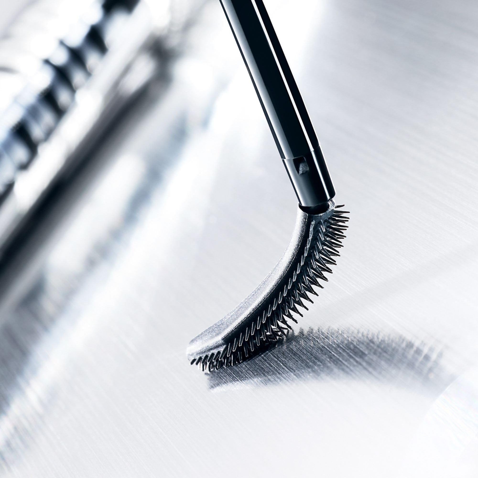 Heroine Make Lash Hype Mascara – 3D Lift & Define, Long-Lasting Curl, Black