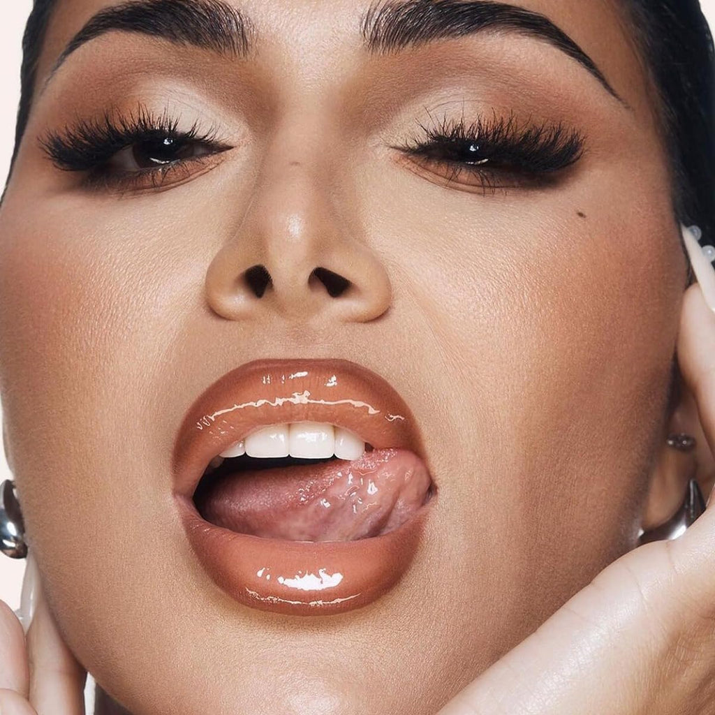 Huda Beauty Faux Filler Extra Shine Lip Gloss Foxy – Caramel Brown