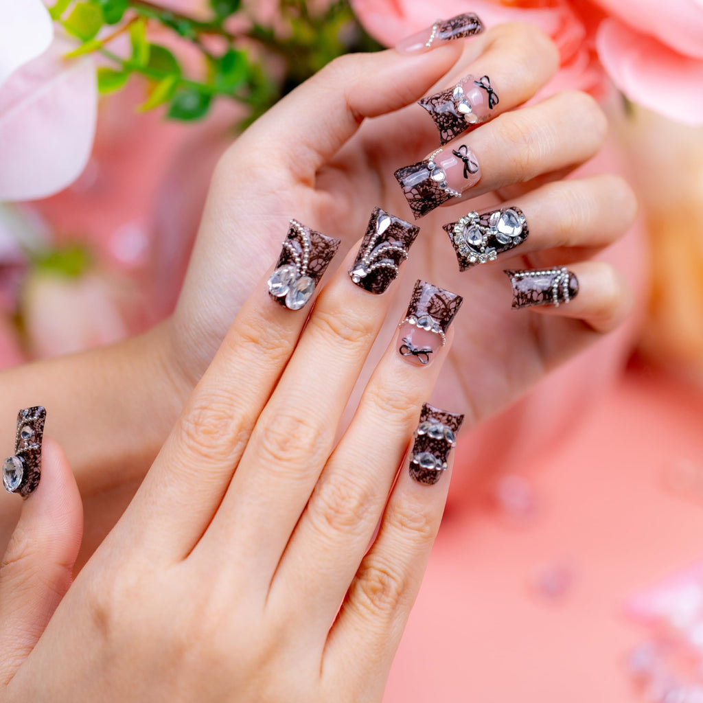 IntoVibes 10 Pcs Luxury Duck-Shape Press On Nails – Short, Reusable, 3D Lace Texture, Black French