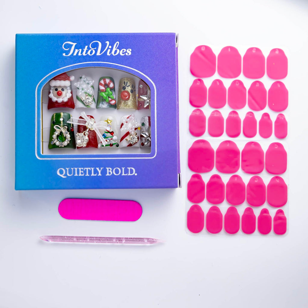 IntoVibes 10-Piece Red & Green Christmas Luxury Acrylic Press-On Nails – Short Duck Shape, Reusable