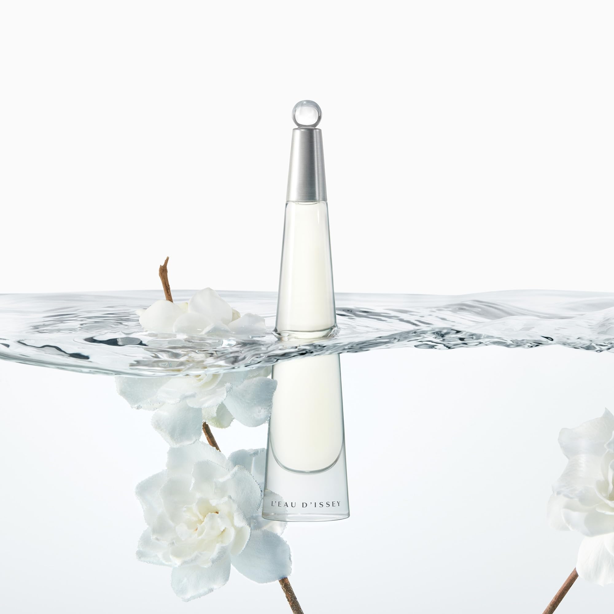 Issey Miyake L'Eau d'Issey Eau de Toilette Set for Women – 100ml EDT + 50ml Body Lotion + 10ml Purse Spray