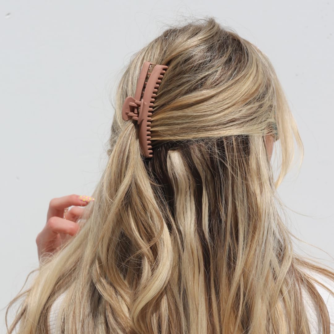 KAXI Hold Everything Midi Hair Claw – 44-Teeth Clip for Thick & Thin Hair (Champagne)