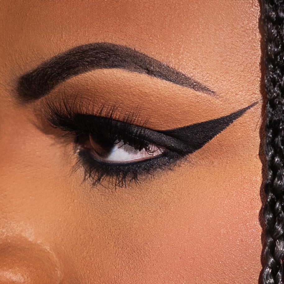 Kimchi Chic Beauty Stage Proof Eyeliner – Waterproof, Smudge-Proof, Creamy Pigment (Blackest Black)