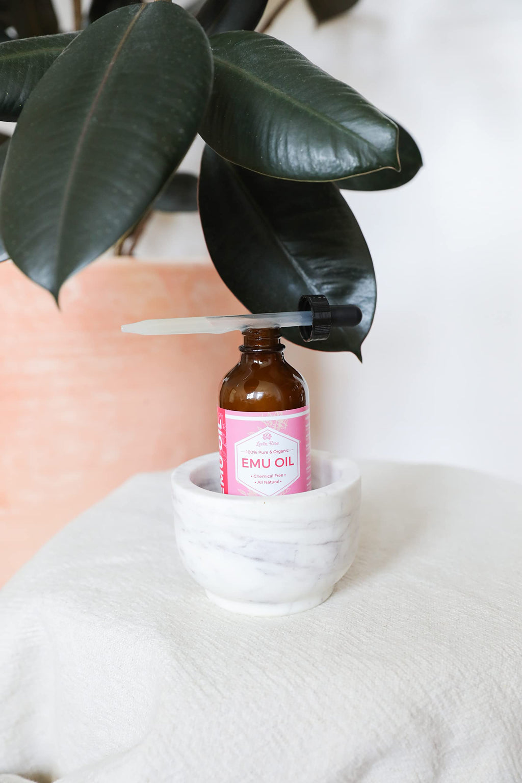 Leven Rose Emu Oil, 100% Pure – 4 oz Skin & Hair Moisturizer with Pipette