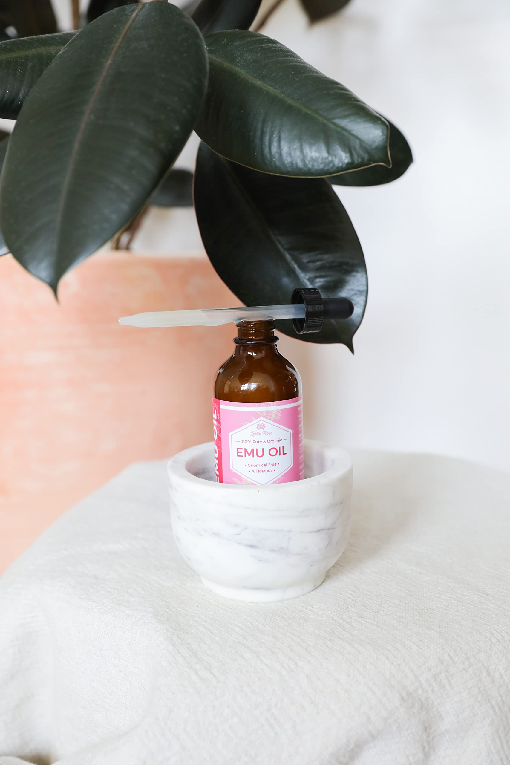 Leven Rose Emu Oil, 100% Pure – 4 oz Skin & Hair Moisturizer with Pipette