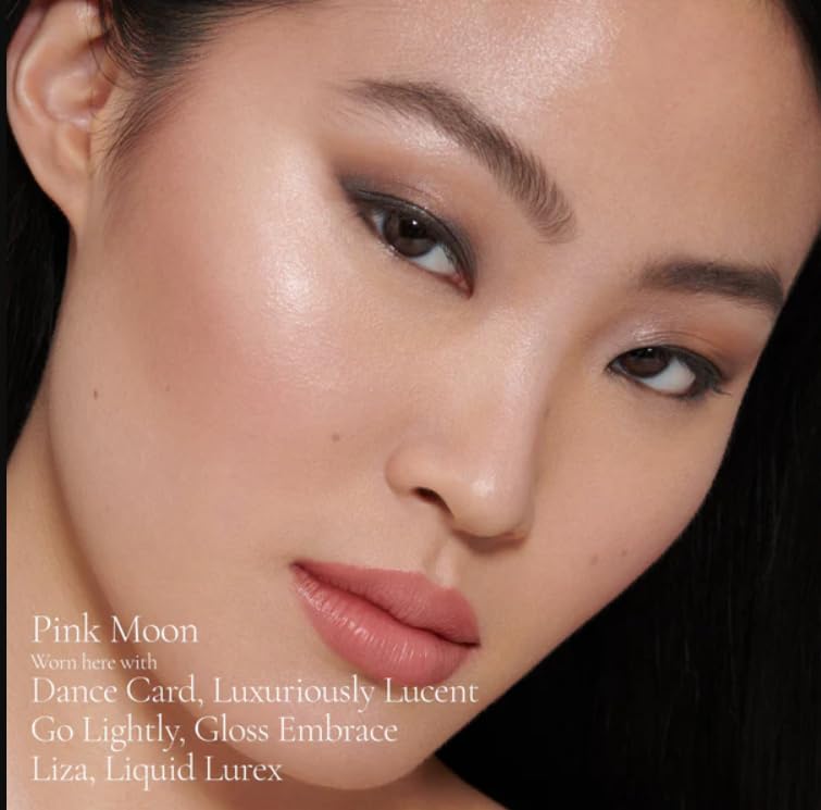 Lisa Eldridge Elevated Glow Highlighter Pink Moon – Buildable Radiance