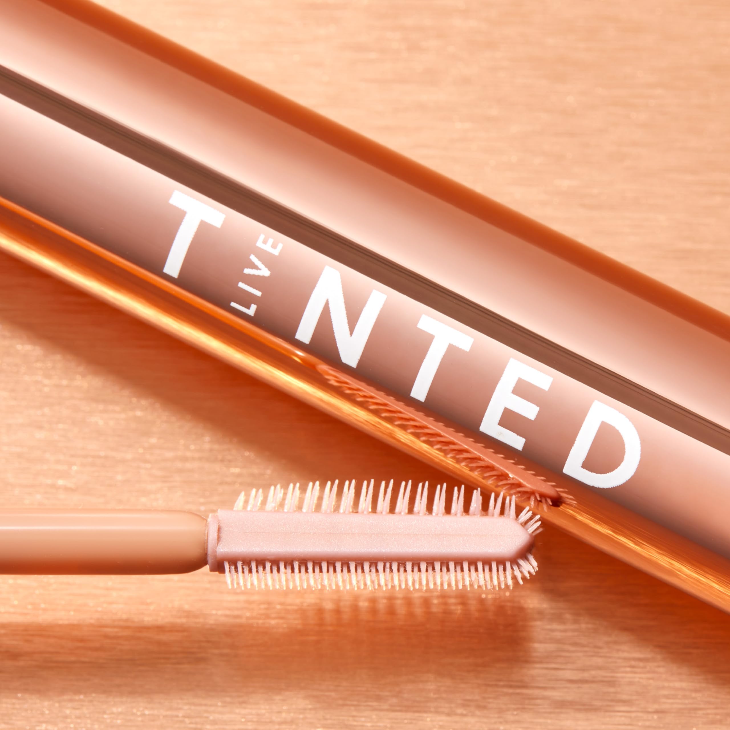 Live Tinted Huebrow Clear Eyebrow Gel – Flexible Hold & Dual-Sided Applicator