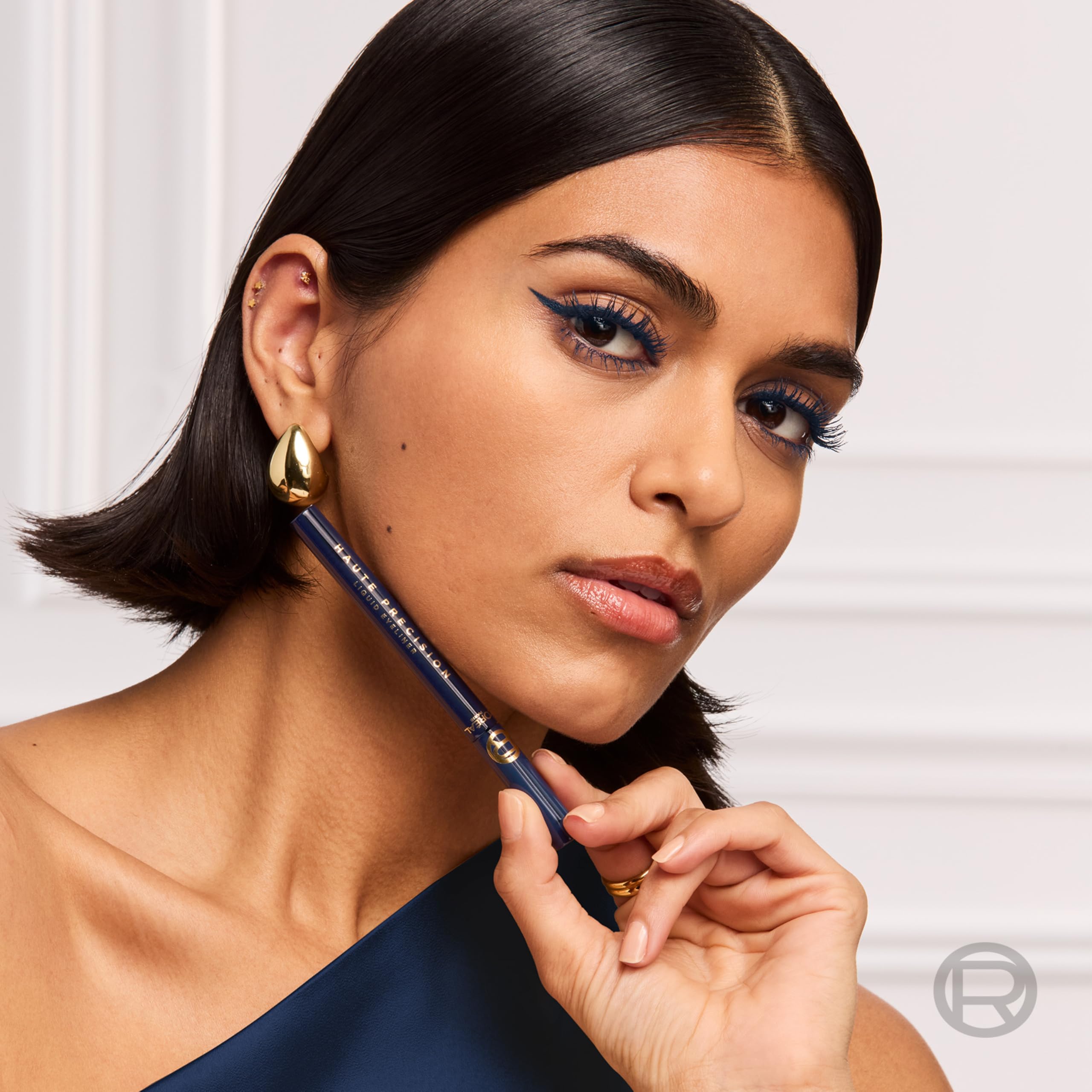 L'Oreal Paris Haute Precision Waterproof Liquid Eyeliner – 030 Blue Suede (28HR Wear)