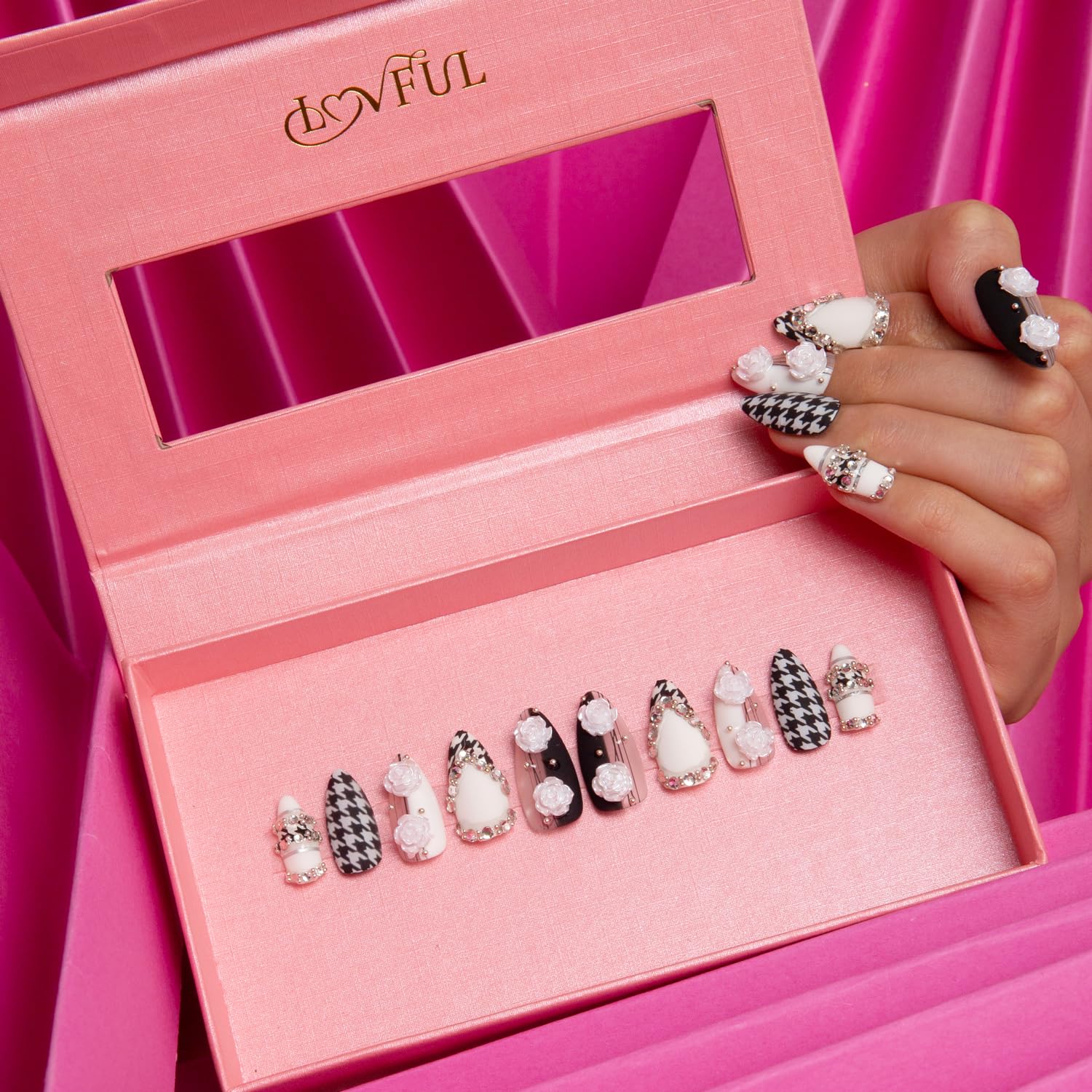 LOVFUL Houndstooth Press-On Nails – Full-Covered Crystals, Reusable Almond Regular 1.0 in