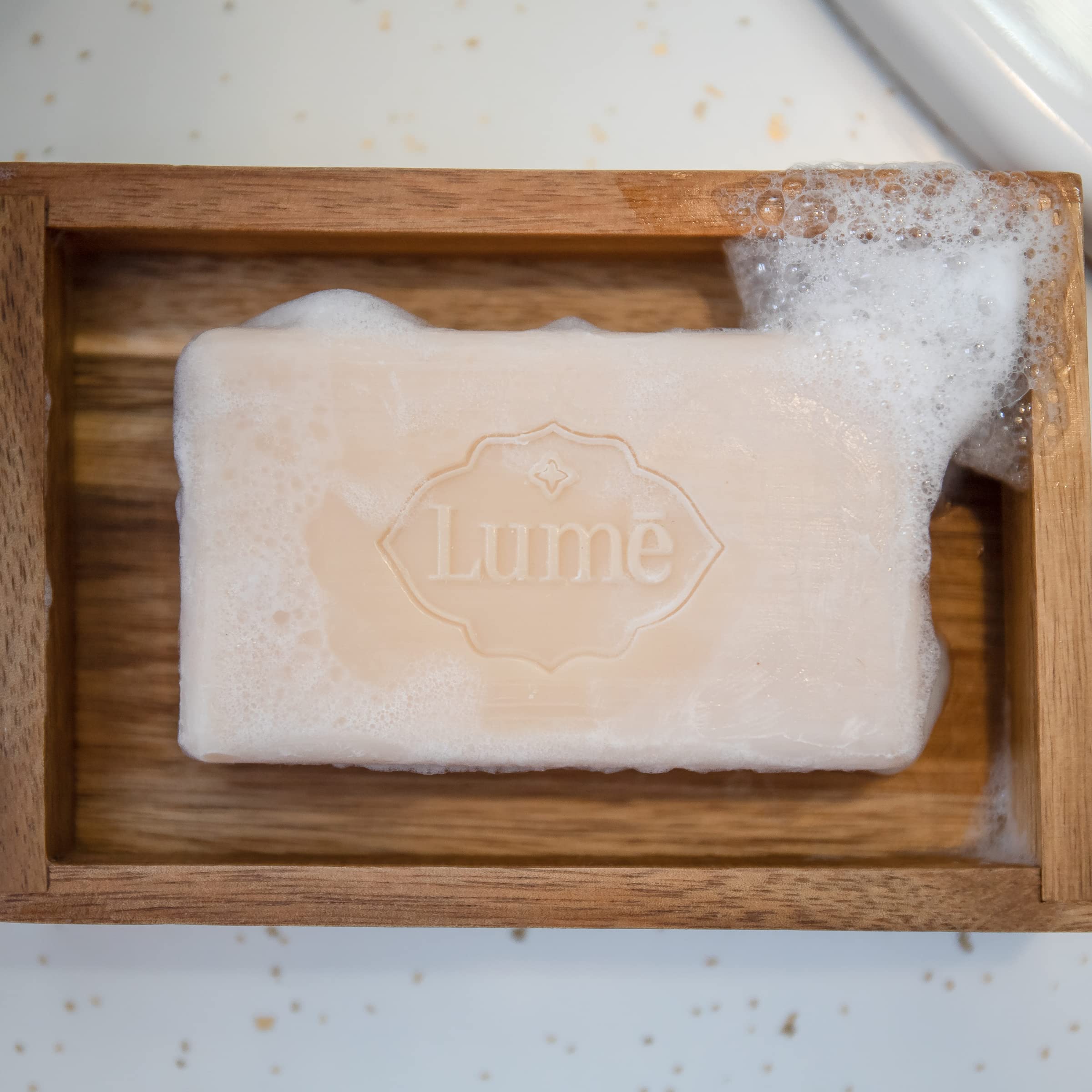 Lume Triple Milled Bar Soap – Rich Moisture & Clean Tangerine (Pack of 4)