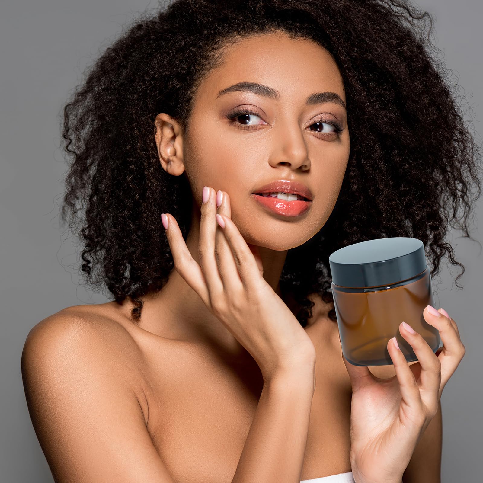 Lustervial 4oz Amber Glass Jars with Lids Black Label – 16 Pack Travel Cosmetic Containers